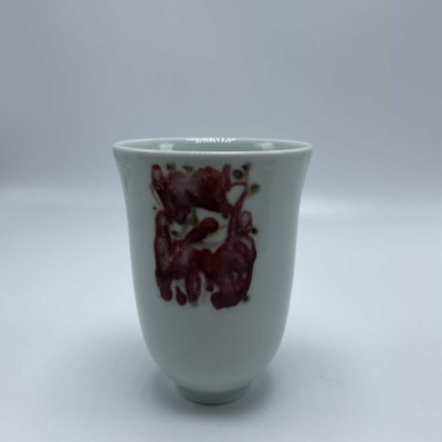 Teetasse henkellos, Jingdezhen Porzellan, roter Blumen Dekor